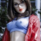 Brünette Sexpuppe Luna 157cm
