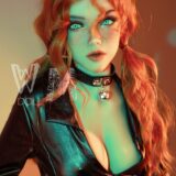 Sexpuppe mit Sommersprossen