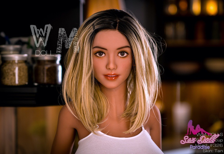 Sexpuppe oder Partnerin? Ein Vergleich der Vor- und Nachteile